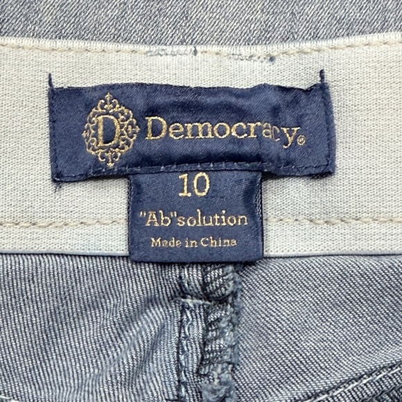 🔥 EUC Democracy “Ab”solution Crop Jeans — Light Wash — Sz 10 - Picture 6 of 6